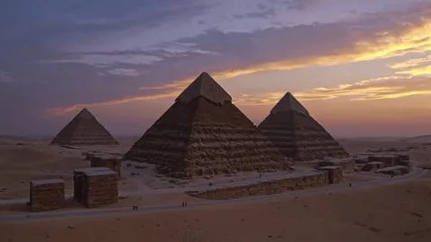 玩物社区 - 丝路遗迹获奖纪录片海报